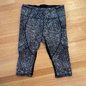 ❌Not Currently Available❌ Lululemon cropped leggings